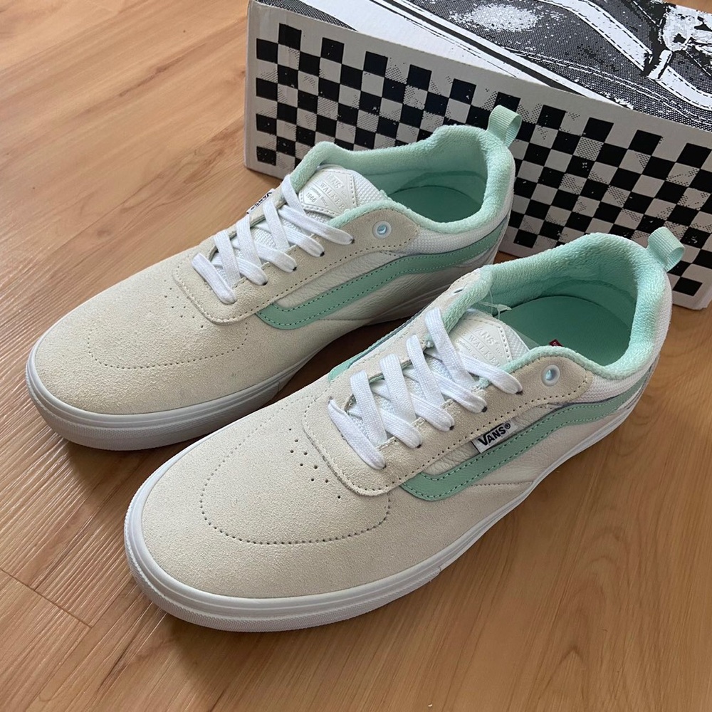 Vans Men's Cream and Mint Sneakers